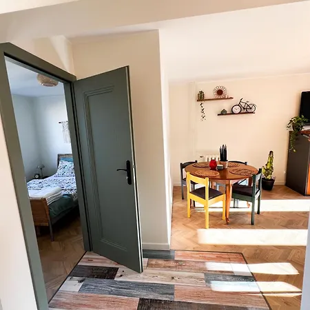 Vintage House Z Widokiem Na Morze Apartman *